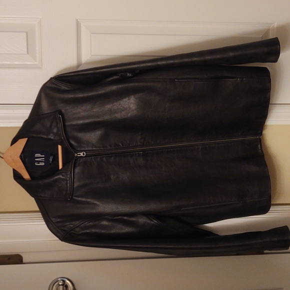 Leather jacket - Picture 1 of 6